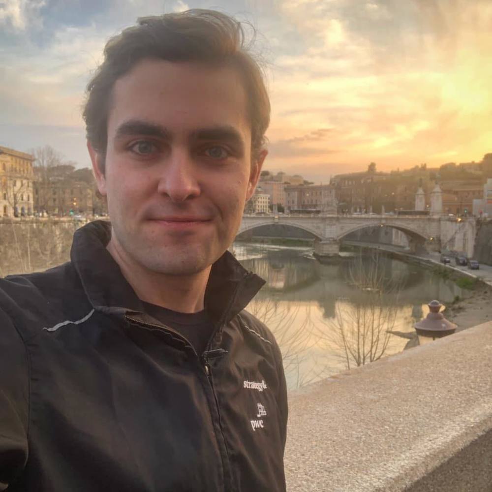 Meet your Posher, Lucas